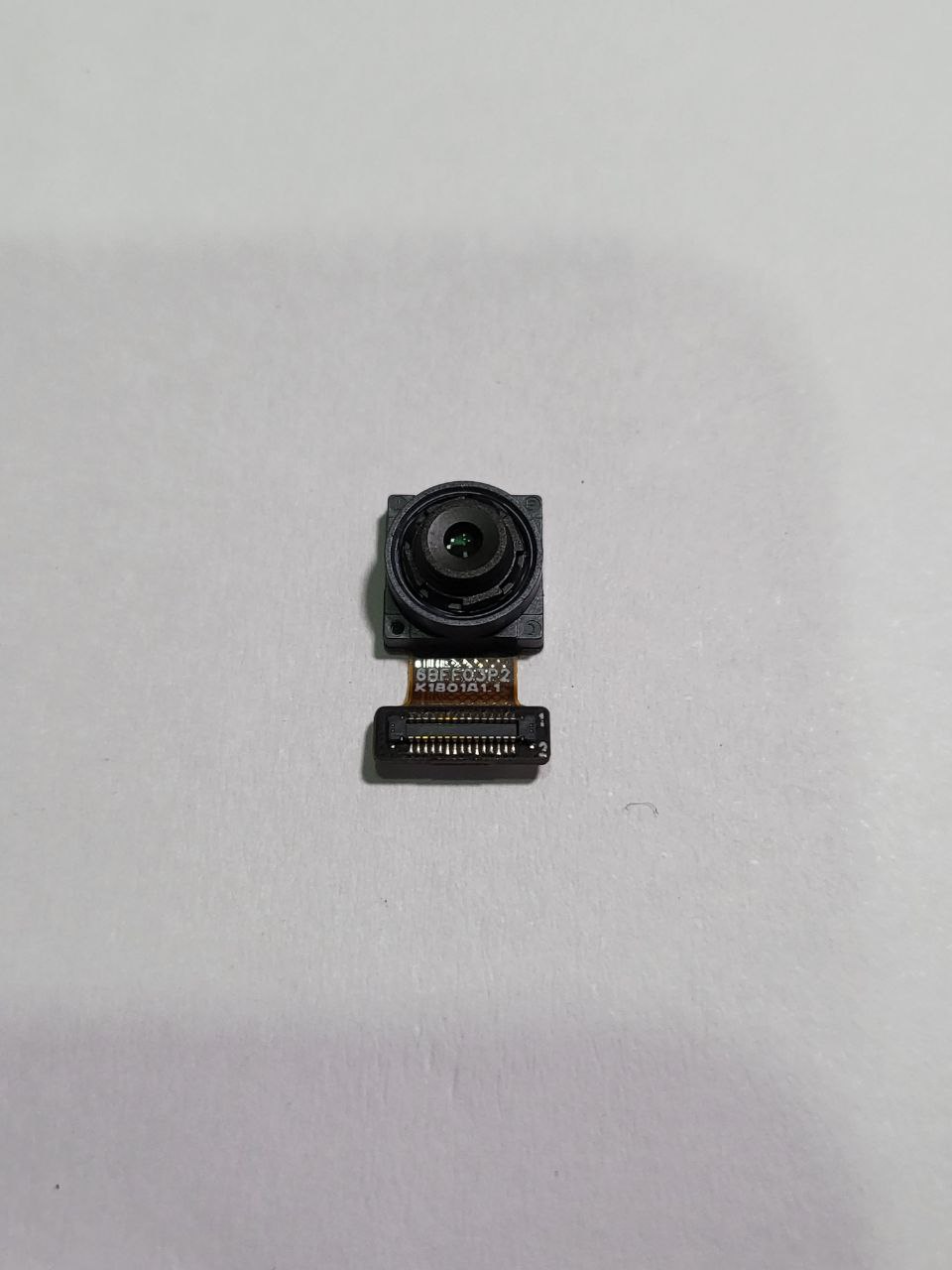Camera trước HTC U Ultra tháo máy