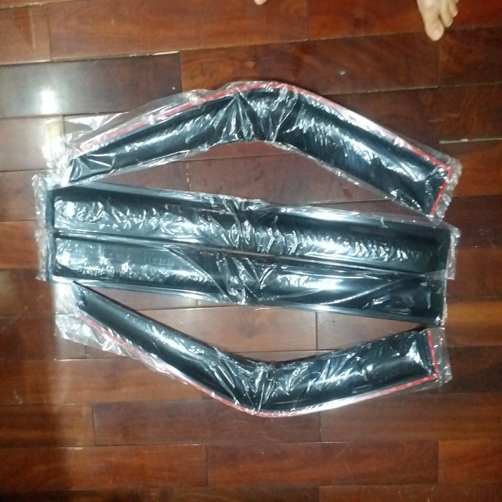 Vè mưa đen cao cấp xe Mitsubishi Jolie cho các đời xe