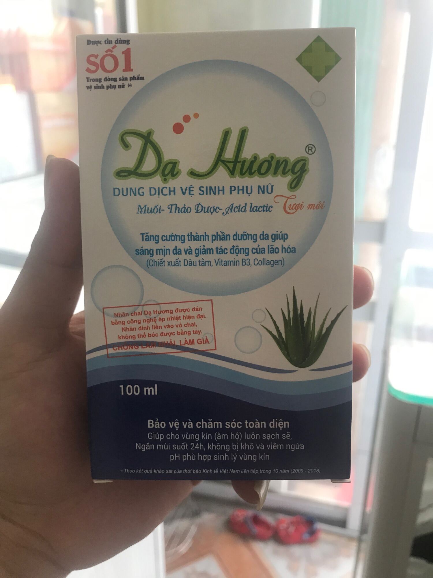 Dung dịch vệ sinh DẠ HƯƠNG chai 100ml