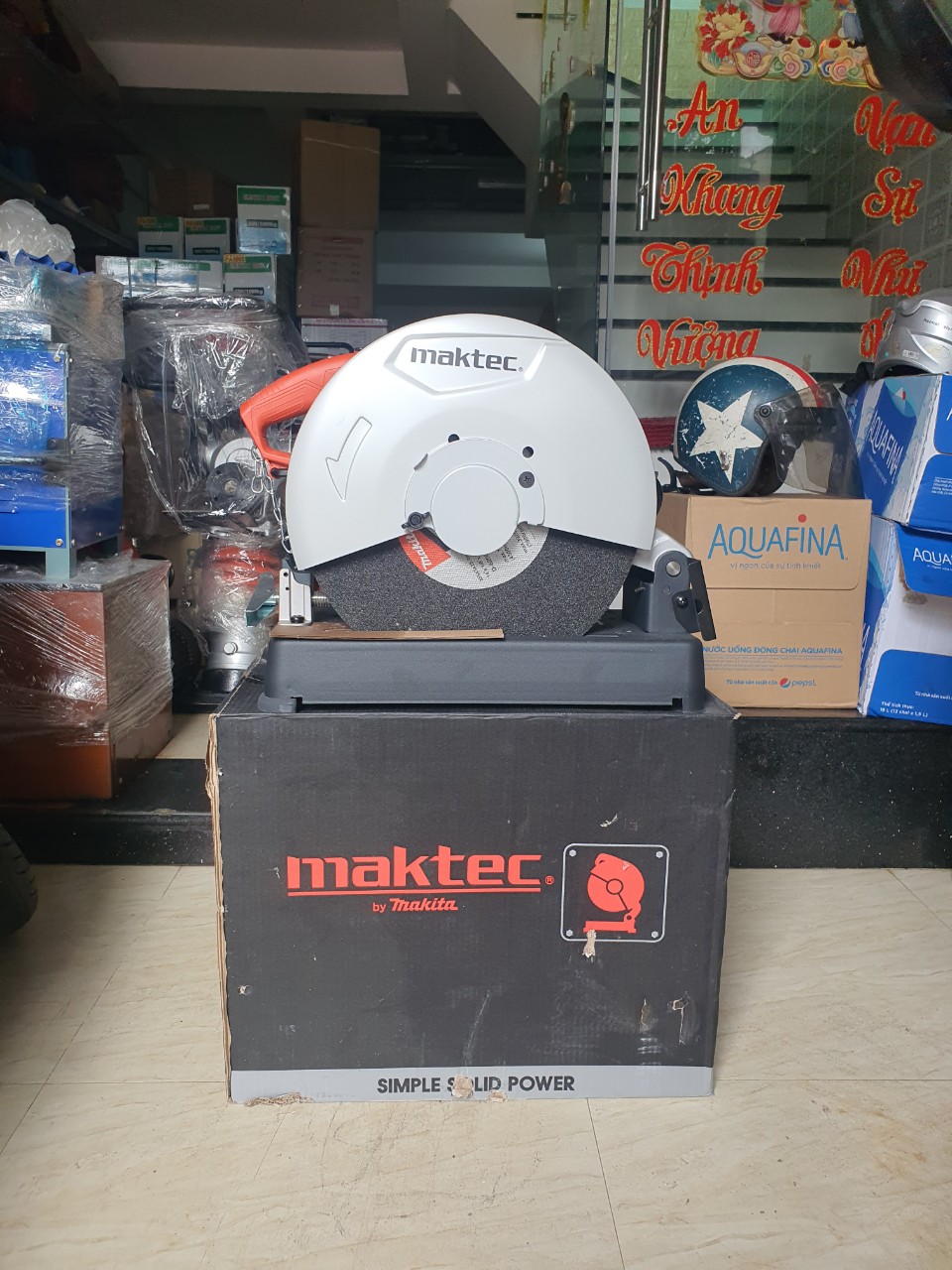 Máy cắt sắt Maktec MT243