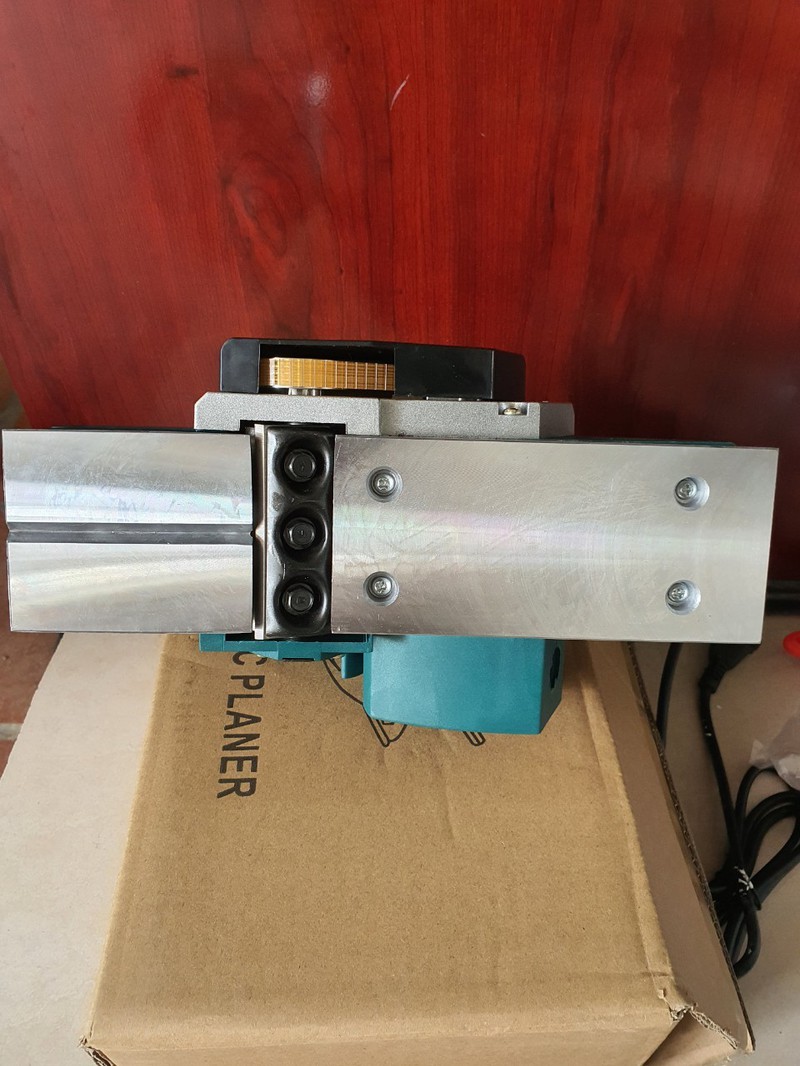 MÁY BÀO GỖ MAKITA KP0800