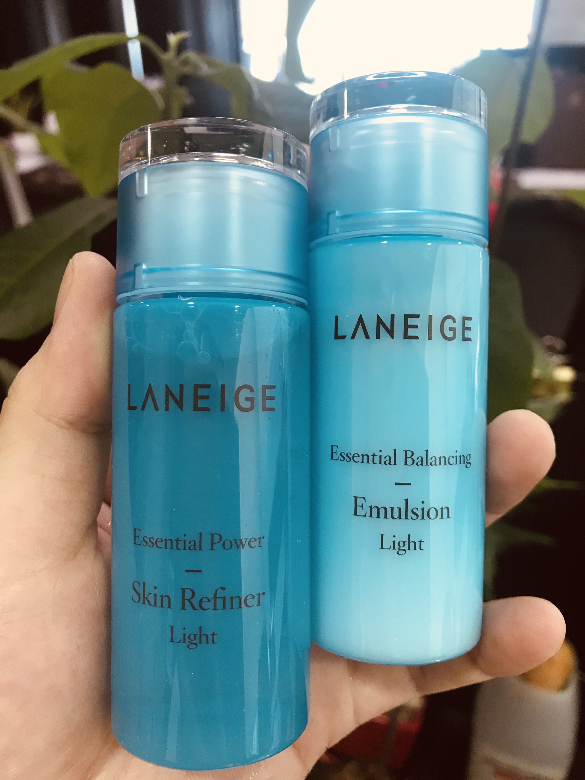 Nước hoa hồng Laneige cấp ẩm Essence Power Light 50ml