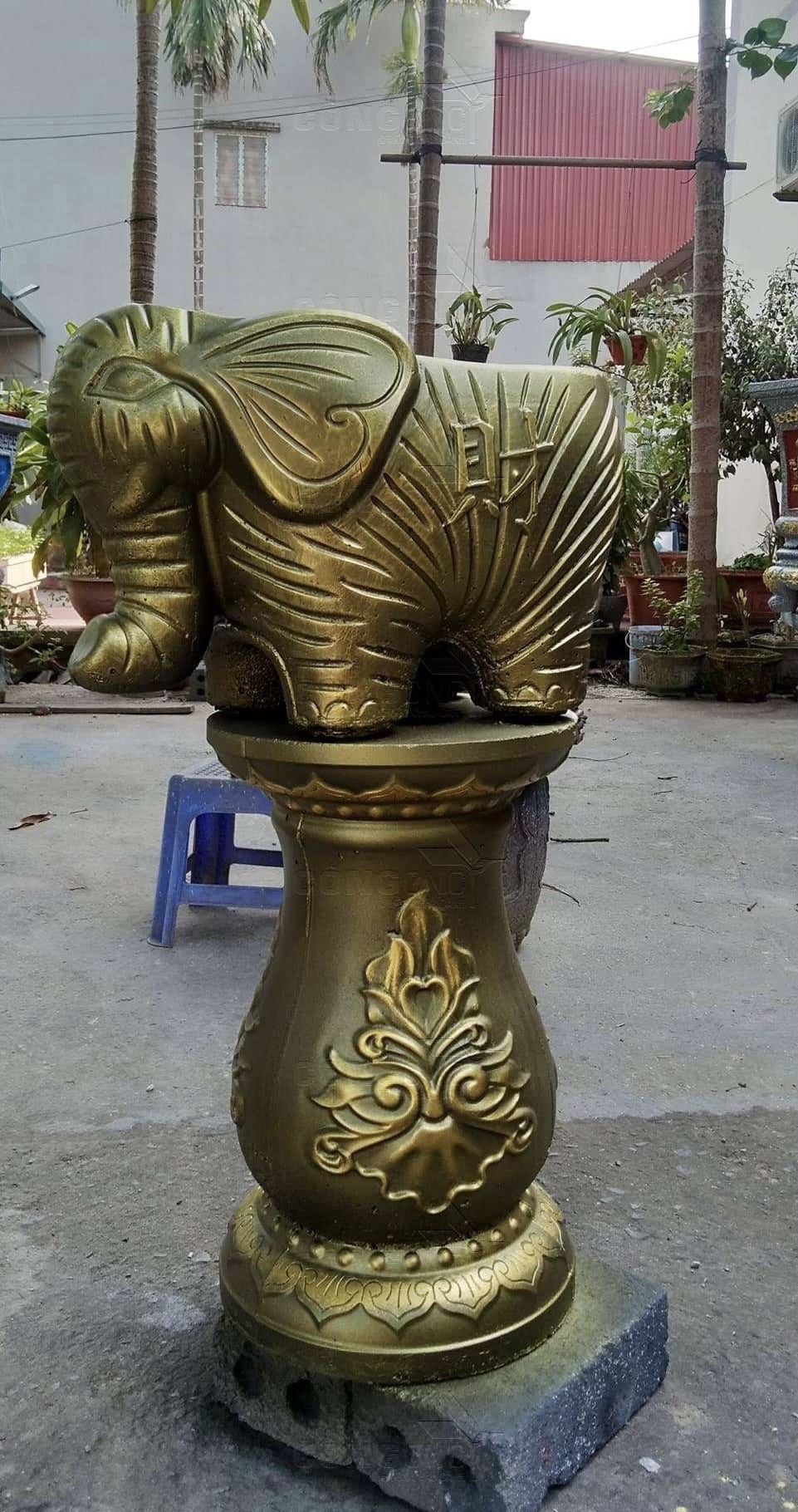 Khuôn đúc chậu cảnh hình con voi