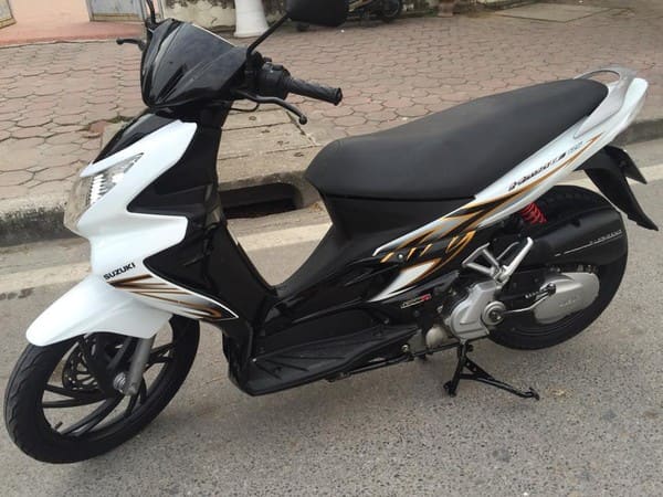 Tem rời hayate 125 vàng đen xe trắng