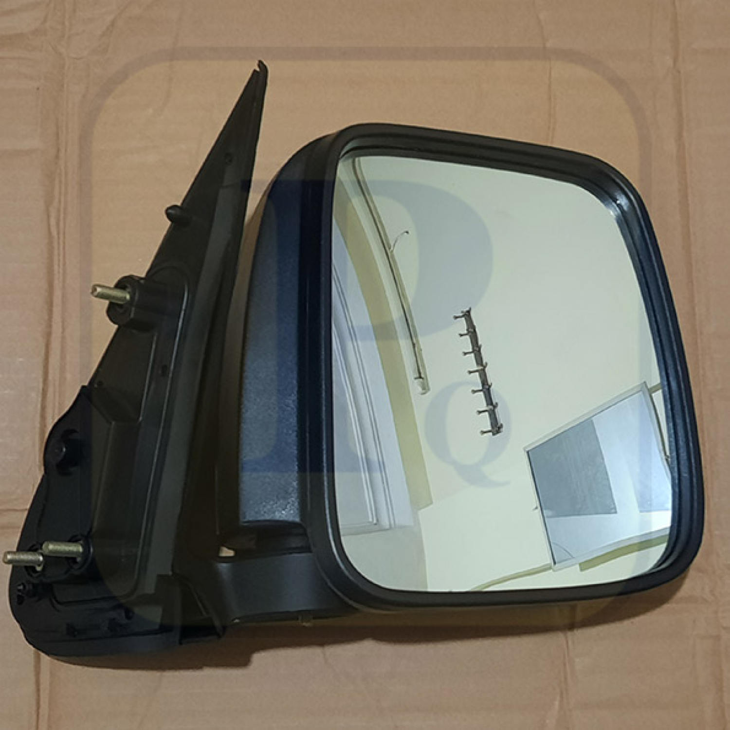 KÍNH CHIẾU HẬU TOYOTA HIACE