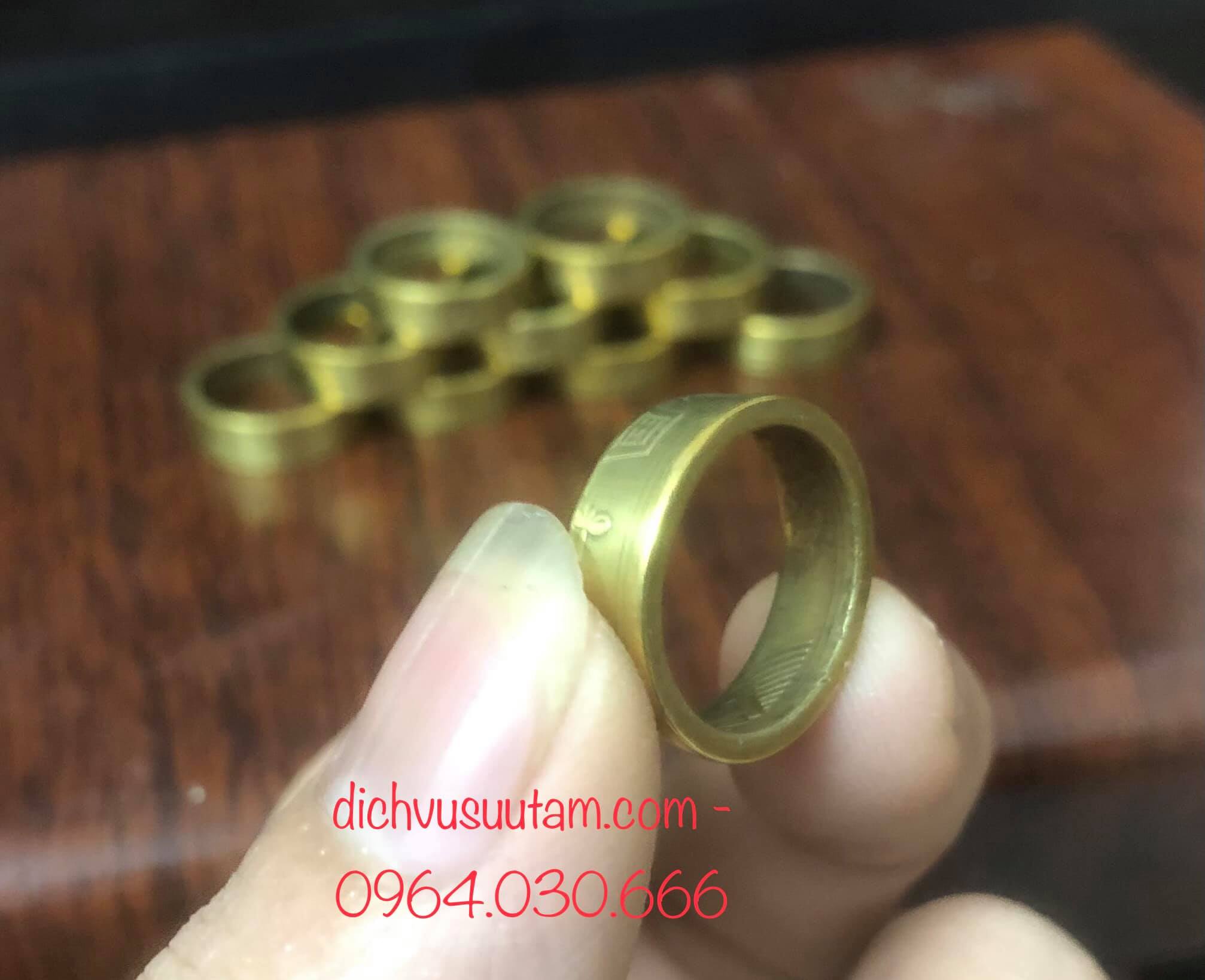 Nhẫn chế tác từ đồng xu 5 yên Nhật bản, nột trong những đồng xu may mắn nhất thế giới