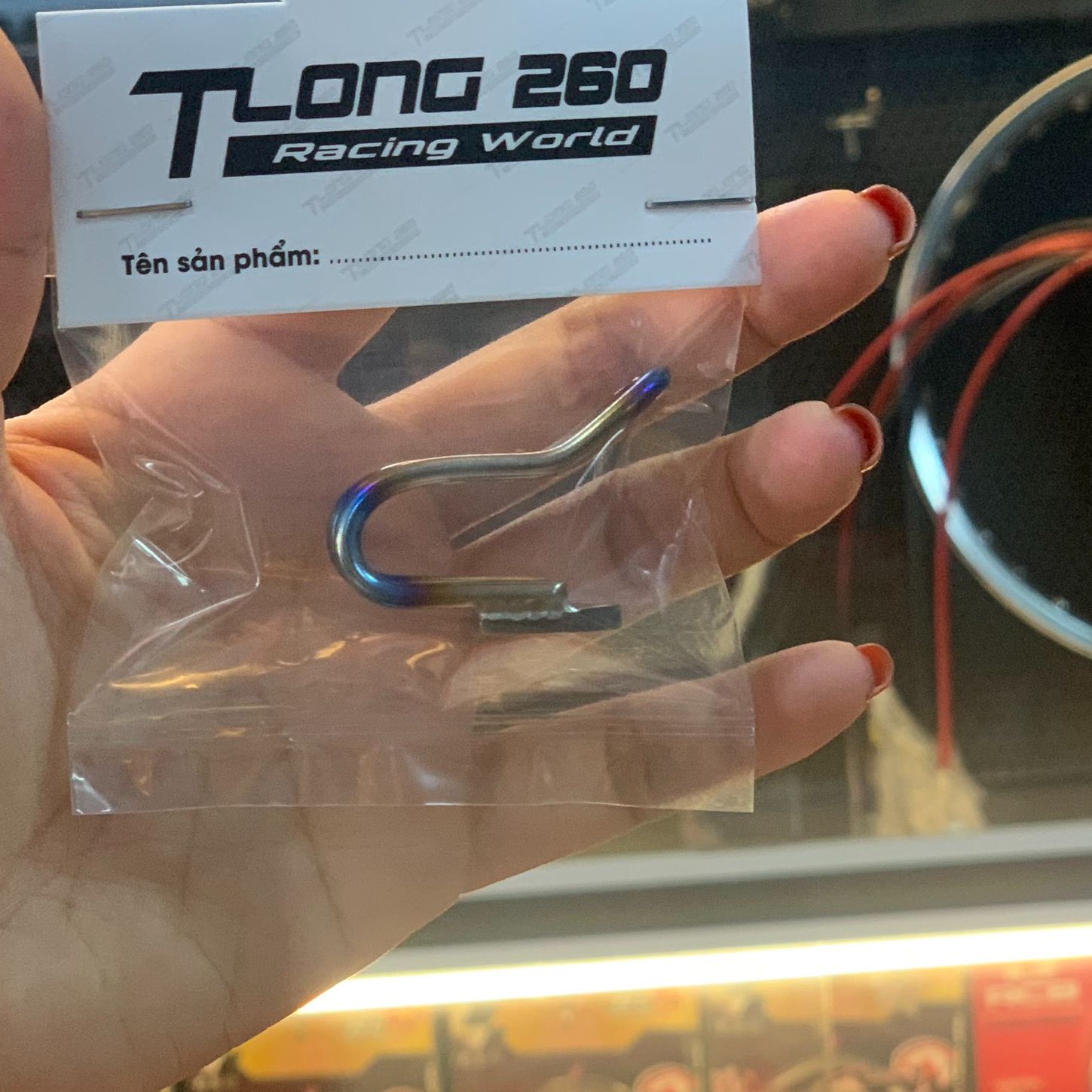 Móc Treo Đồ Titan Gr5