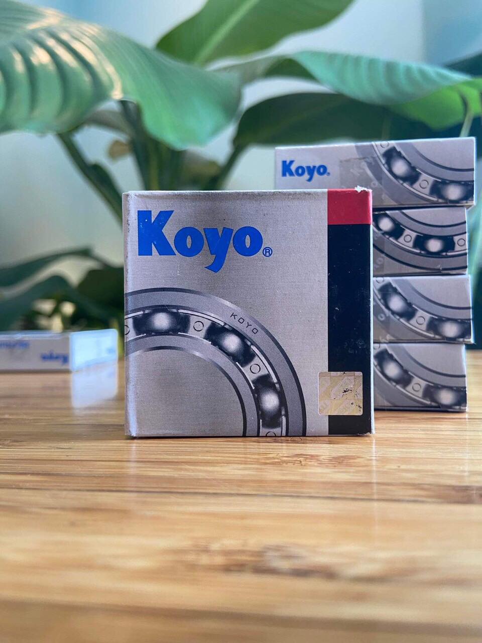 Vòng Bi Bạc Đạn KOYO 6302
