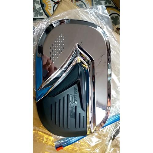 Ốp nắp xăng CX5