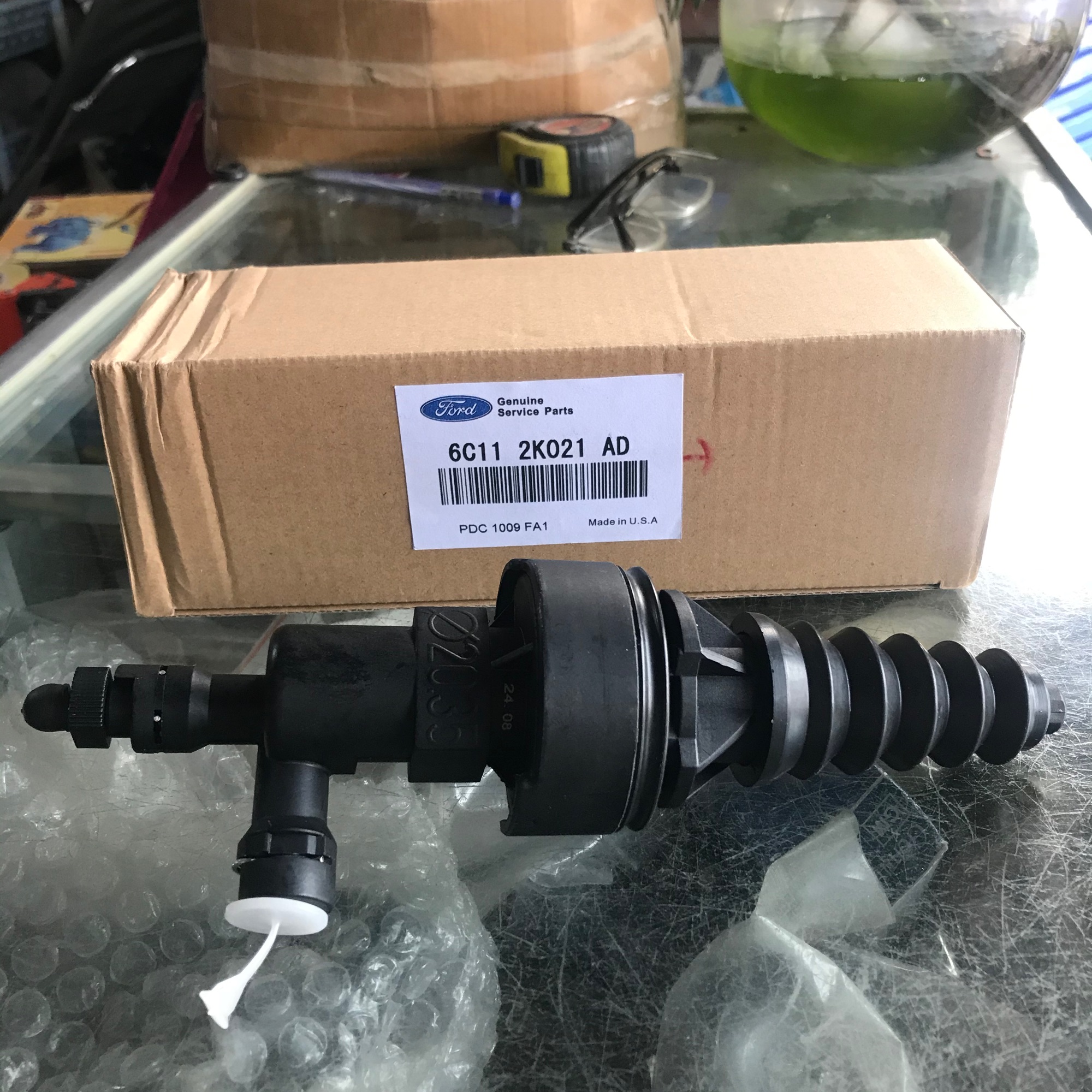 Heo Ly Hợp Dưới (Heo Ambraya Dưới) Ford Transit 2003-2006
