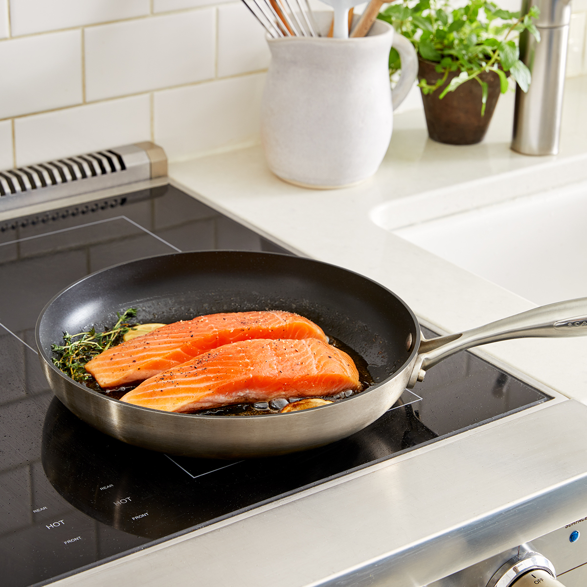 Chảo chống dính đáy từ Scanpan CTX 24cm 65002400, chảo 7 lớp đúc liền, bảo hành chống dính 3 năm, sản xuất tại Đan Mạch, dùng an toàn trong máy rửa bát