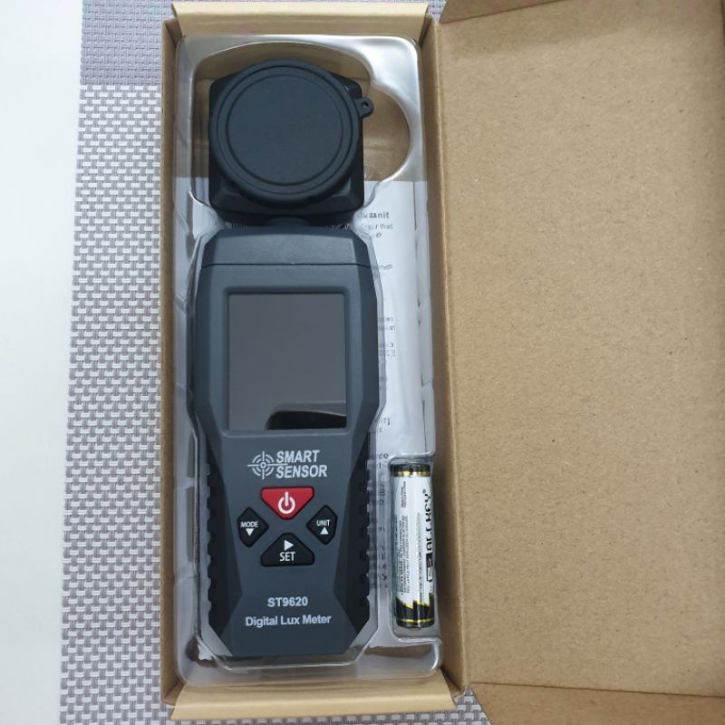 Máy đo cường độ ánh sáng SMART SENSOR ST9620