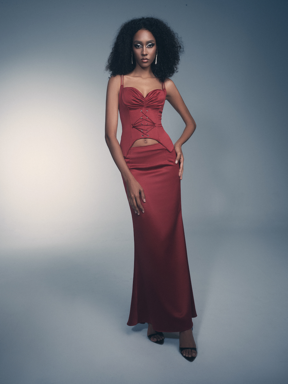 Helsa satin low waist split skirt
