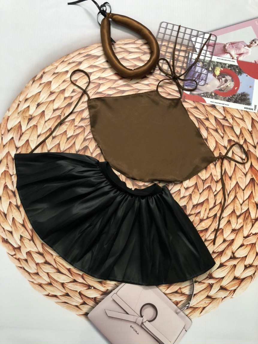 [hàng có sẵn] bộ yếm đào bé gái ( kèm mấn)