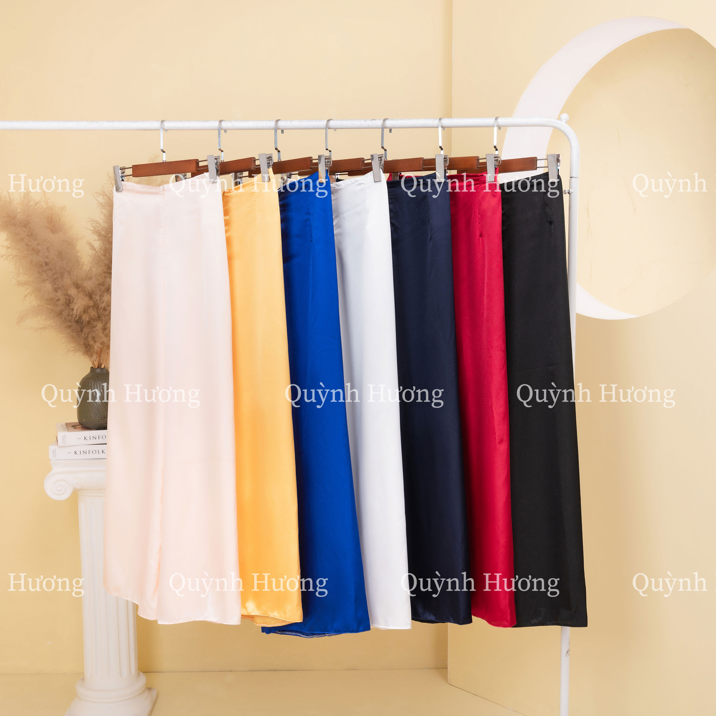 Quần phi bóng mặc áo dài mềm mại