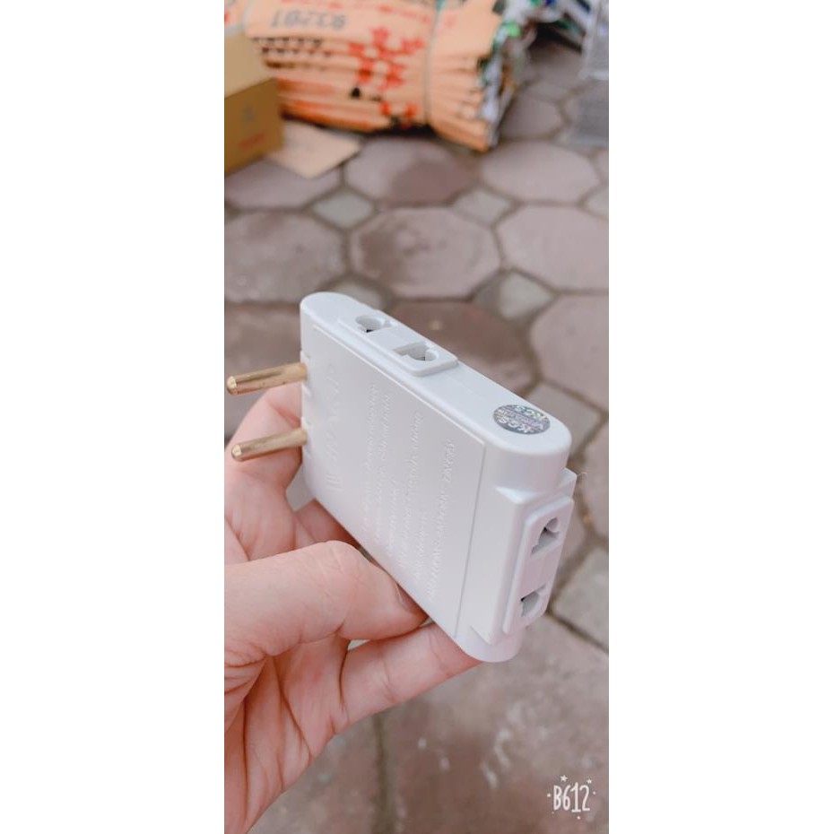 Phích cắm dẹt 1 ra 3