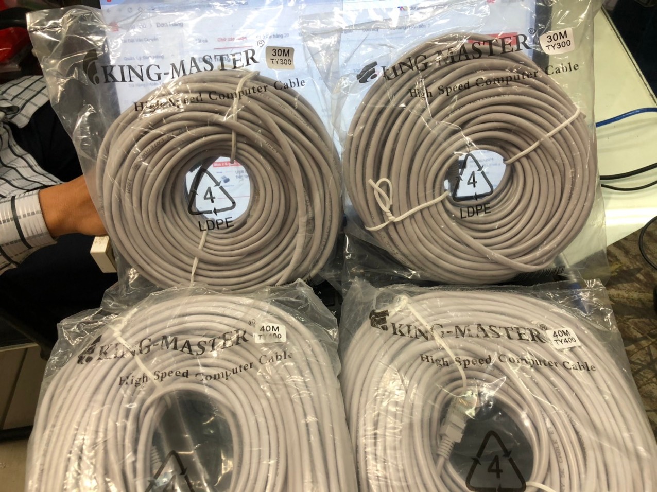 Dây cáp mạng bấm sẵn 2 đầu Kingmaster dài 30m - 40m UTP Cat 5E - đầu đúc cam kết sản phẩm đúng mô tả chất lượng đảm bảo