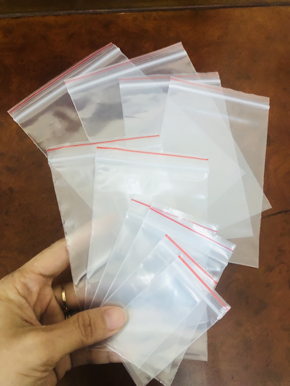 100gr túi zip viền chỉ đỏ, đựng bột, hạt, thực phẩm