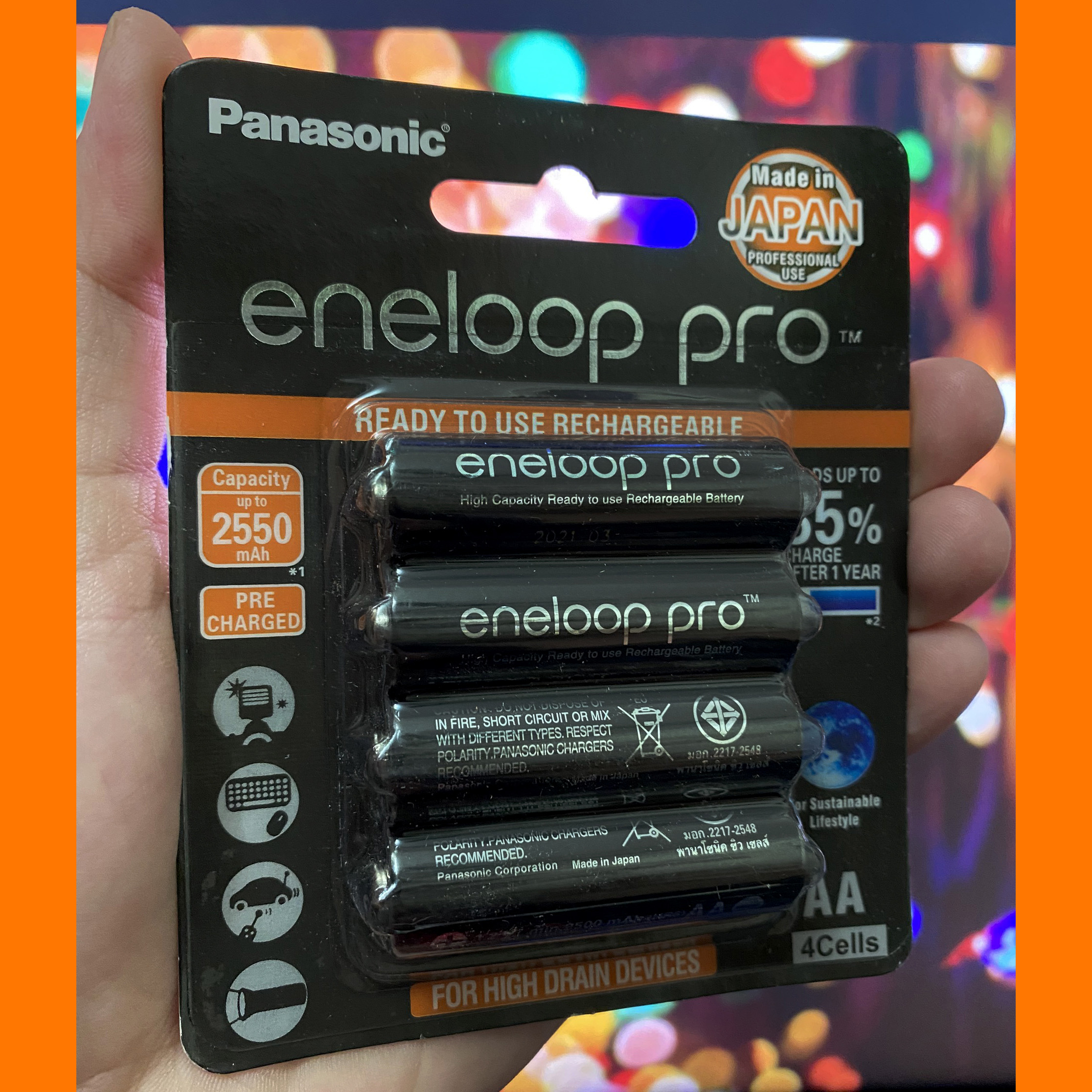 Pin sạc Eneloop 1900,2500 ( Trắng, Đen )