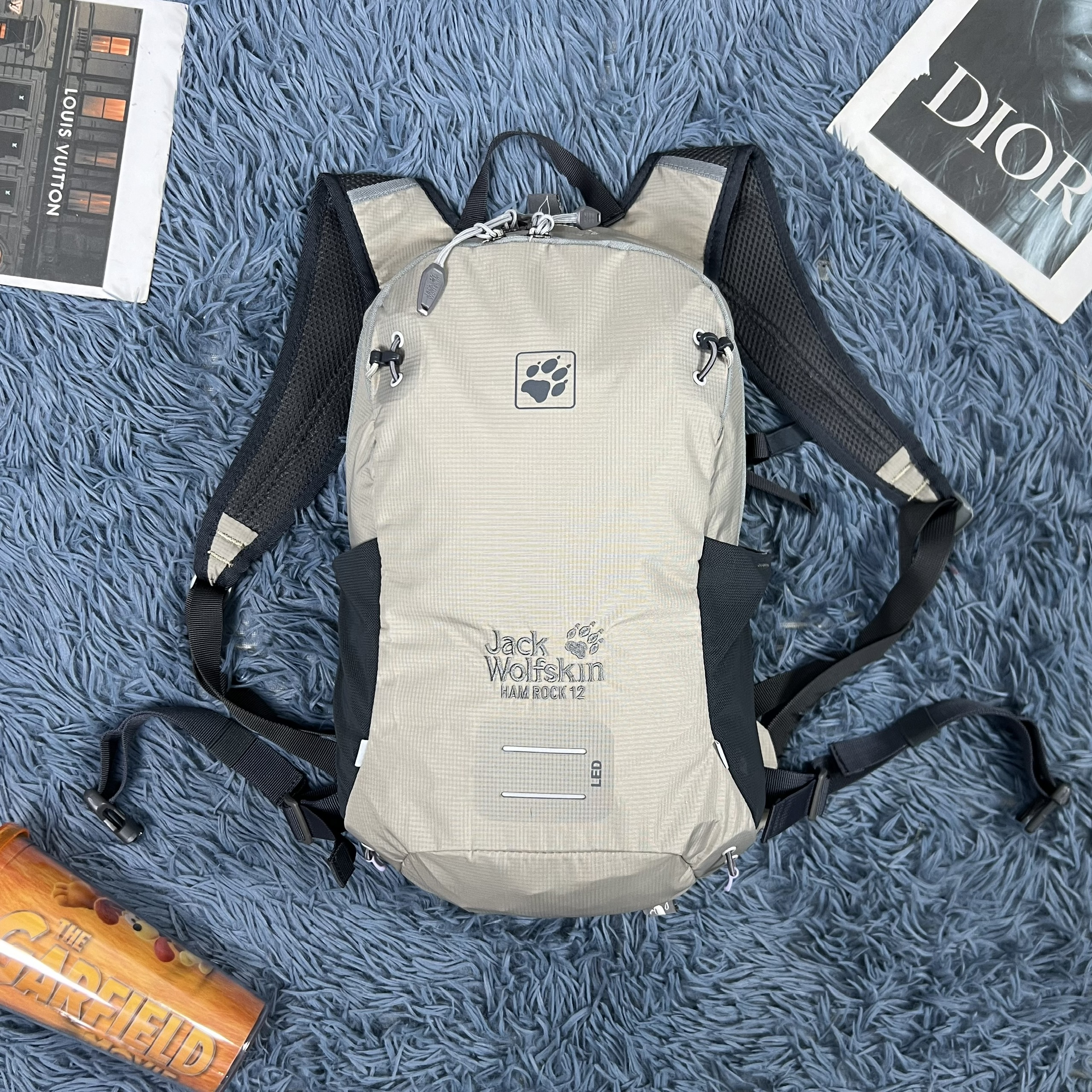 Balo du lịch trekking nam nữ jack wolfskin velocity 12 - hamrock 12 phượt hiking có trợ lực nhỏ gọn áo mưa đi kèm