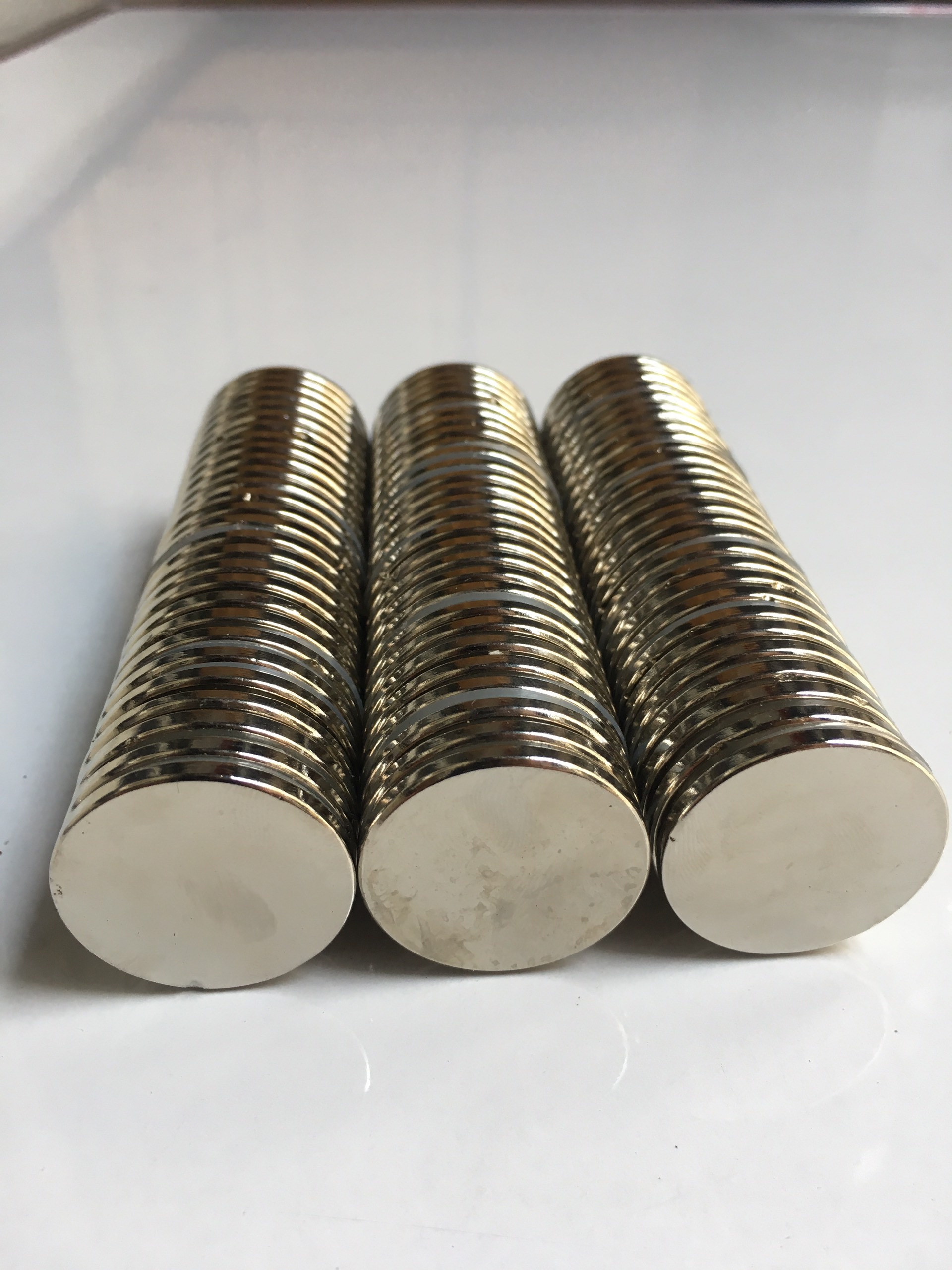 [HCM]Viên Nam Châm Đất Hiếm Ø 30x3mm Nam Châm Siêu Cường N38