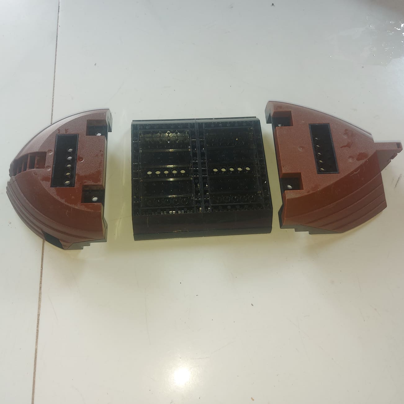 TÀU LEGO ĐEN NÂU 2 THÂN CỞ LỚN