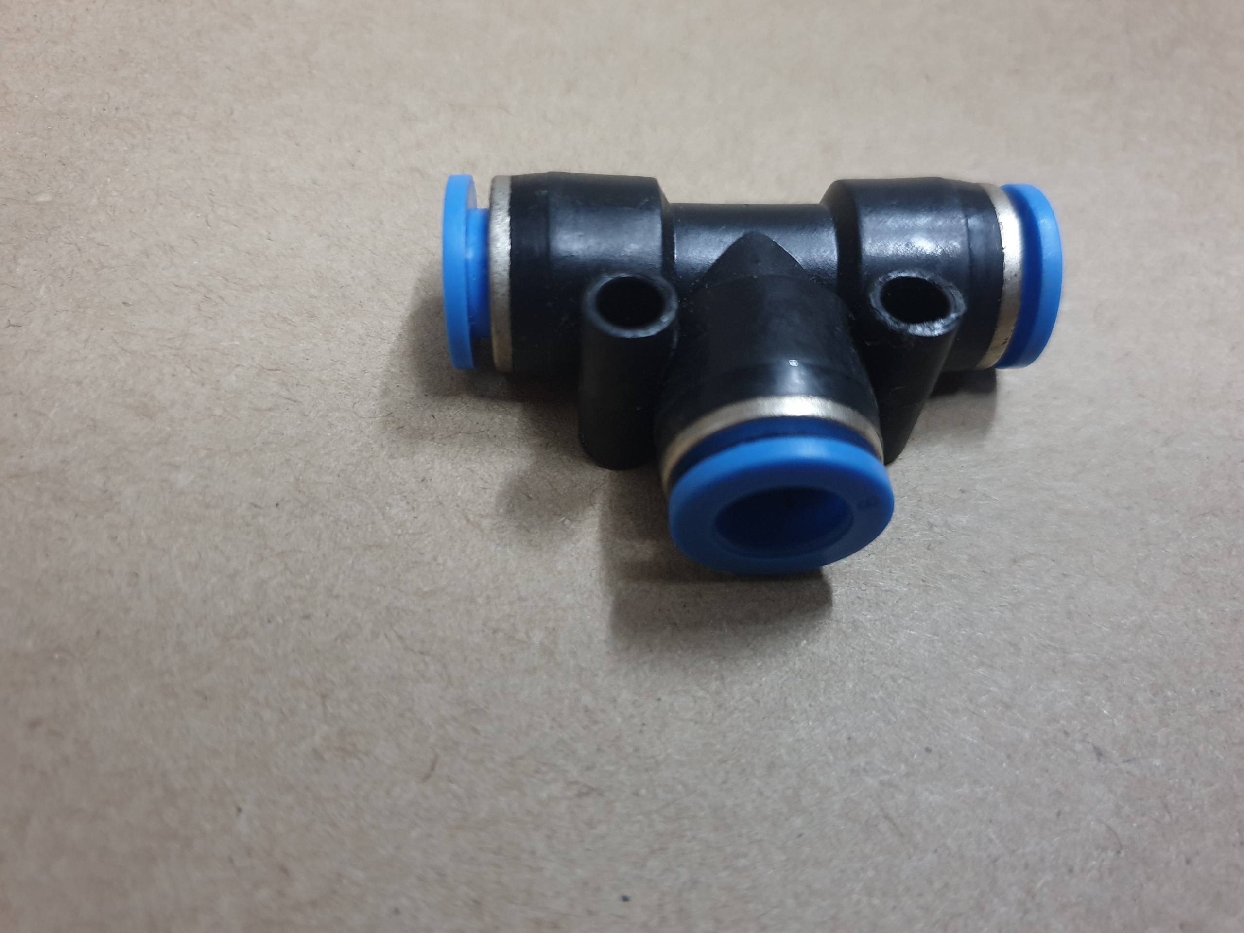 Nối ống phun sương chữ T 8mm