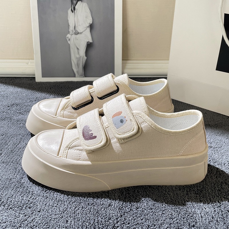Giày lười nữ slipon con voi con