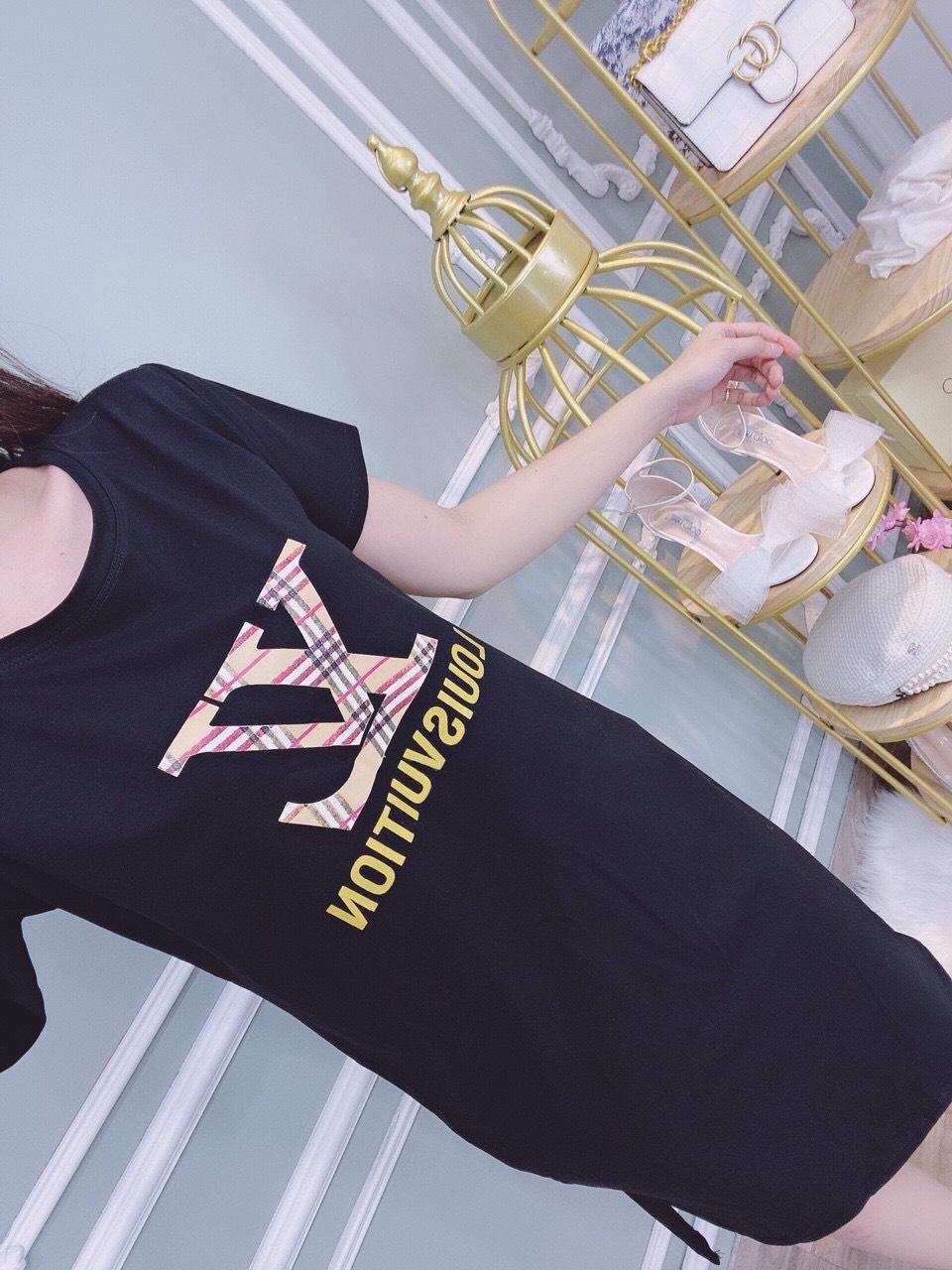 Đầm thun nữ dang dài in chữ LV