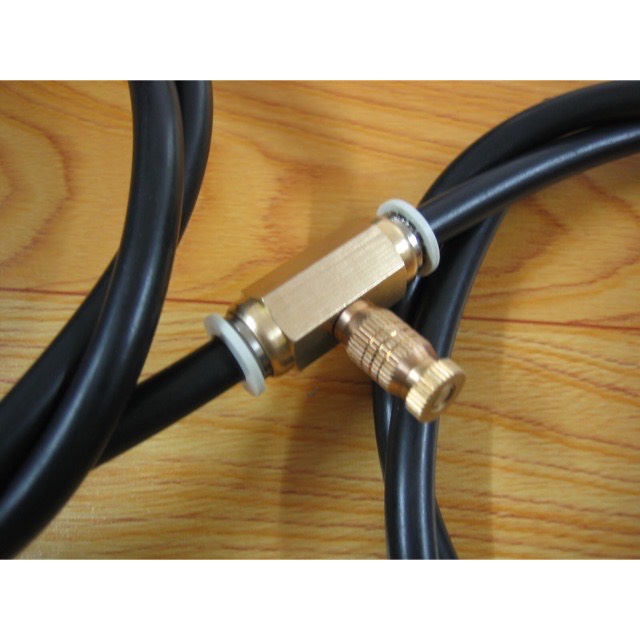 Combo 5 béc đồng gồm 4 béc nối và 1 béc cuối và 15m dây phun sương cục tốt giá rẽ sản phẩm béc phun có 3 số
