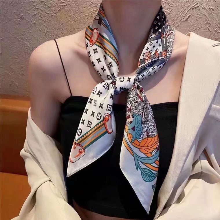 Khăn lụa tơ tằm cao cấp - Quà tặng ý nghĩa