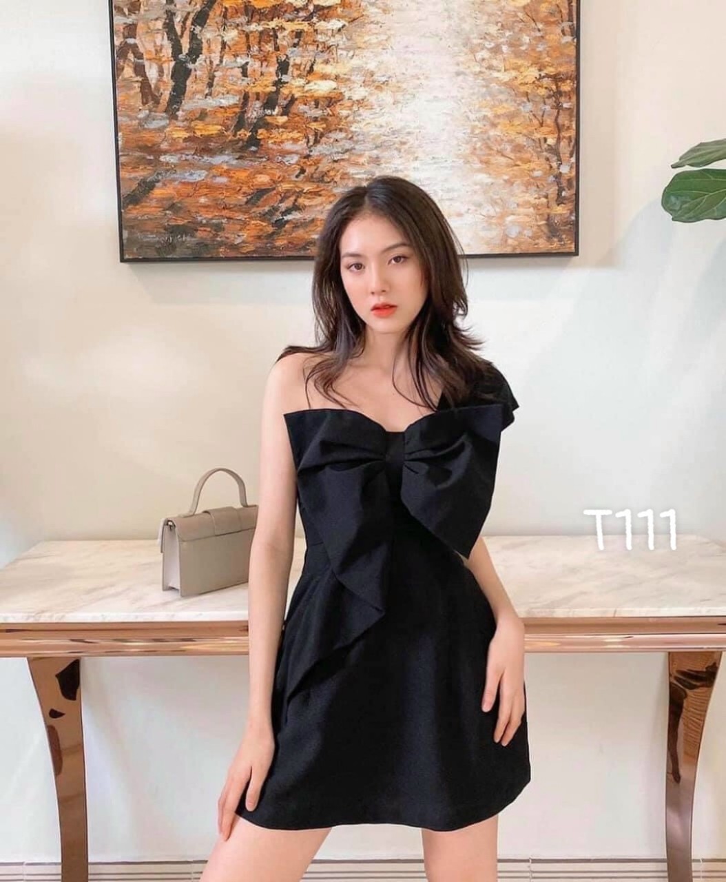 Đầm body kết nơ