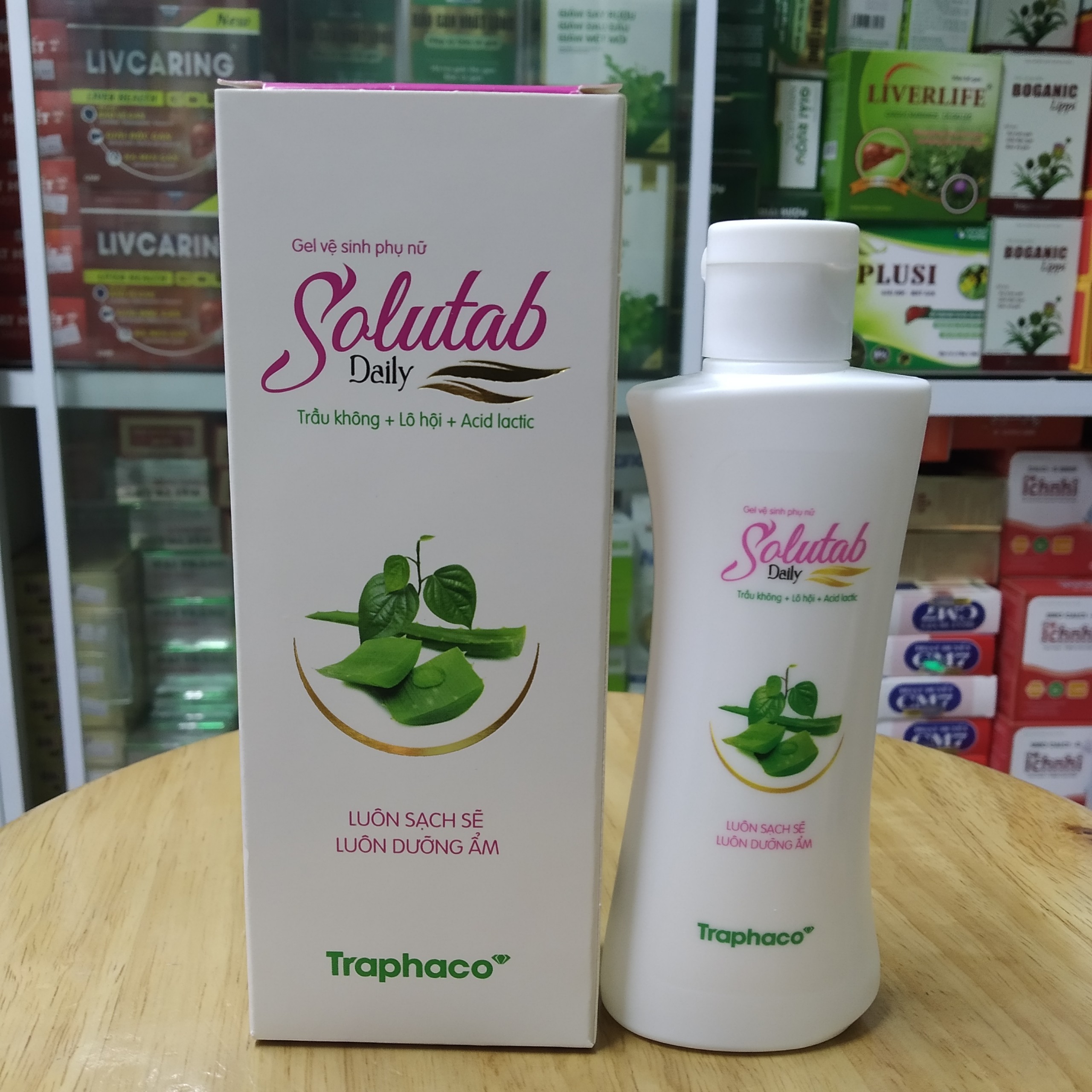 Gel vệ sinh phụ nữ Solutab Daily chai 100ml