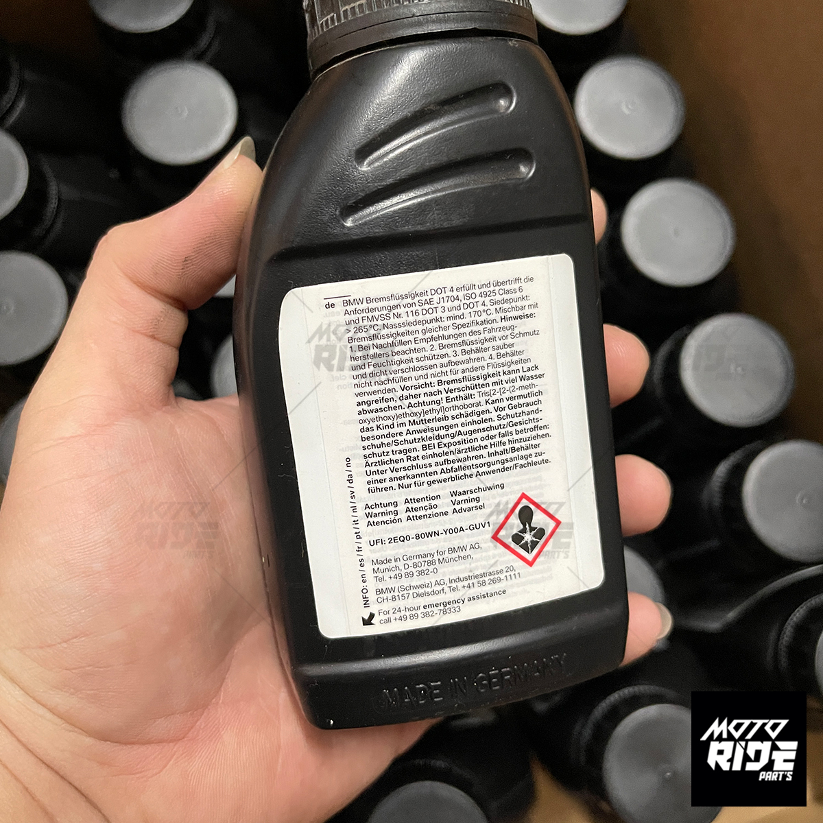 BMW DẦU THẮNG BRAKE FLUID DOT4 LOW VISCOSITY 250ml
