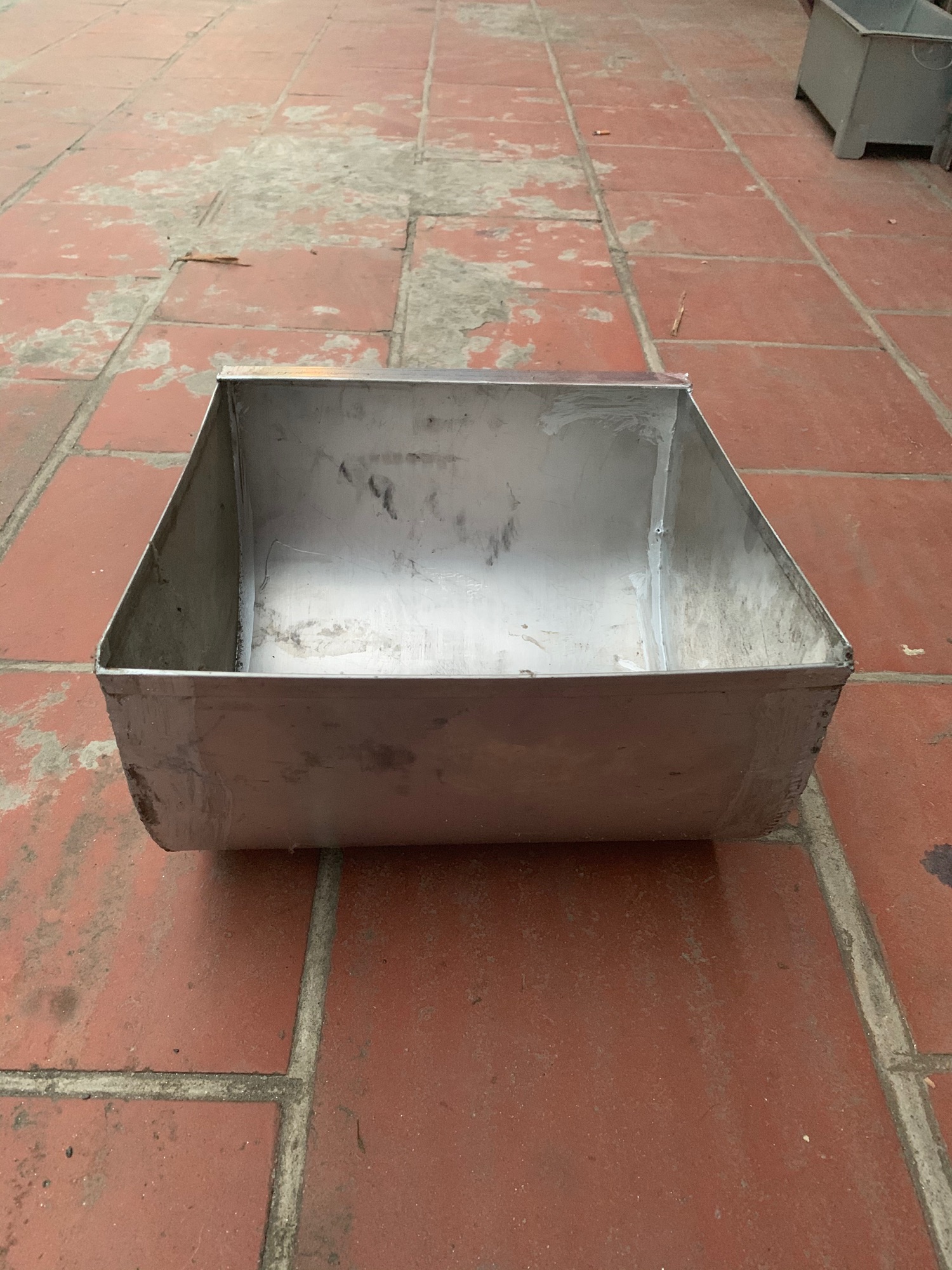 Máng lợn nái bằng inox