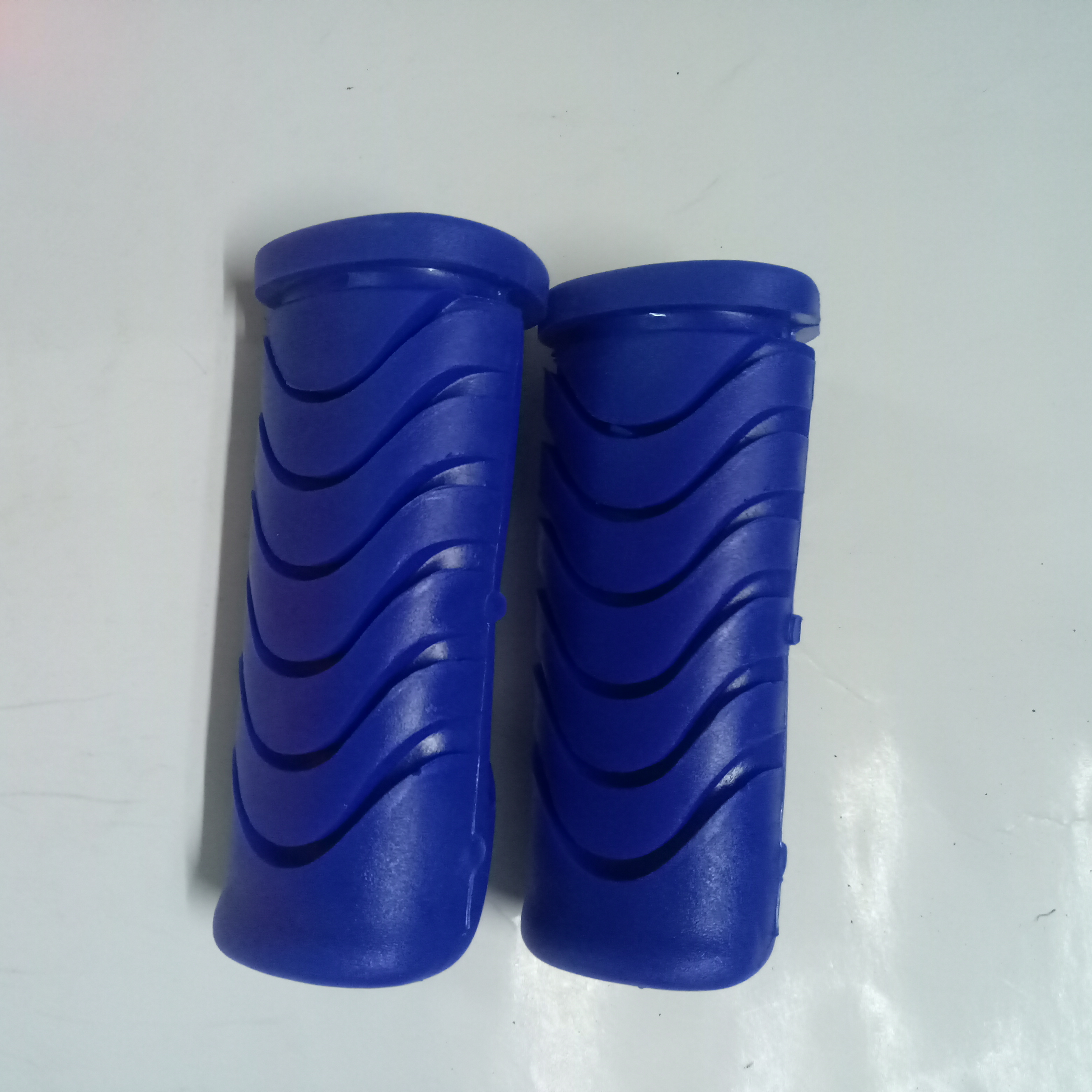CẶP GÁC CHÂN TRƯỚC WAVE S MÀU GẮN CHO XE SỐ