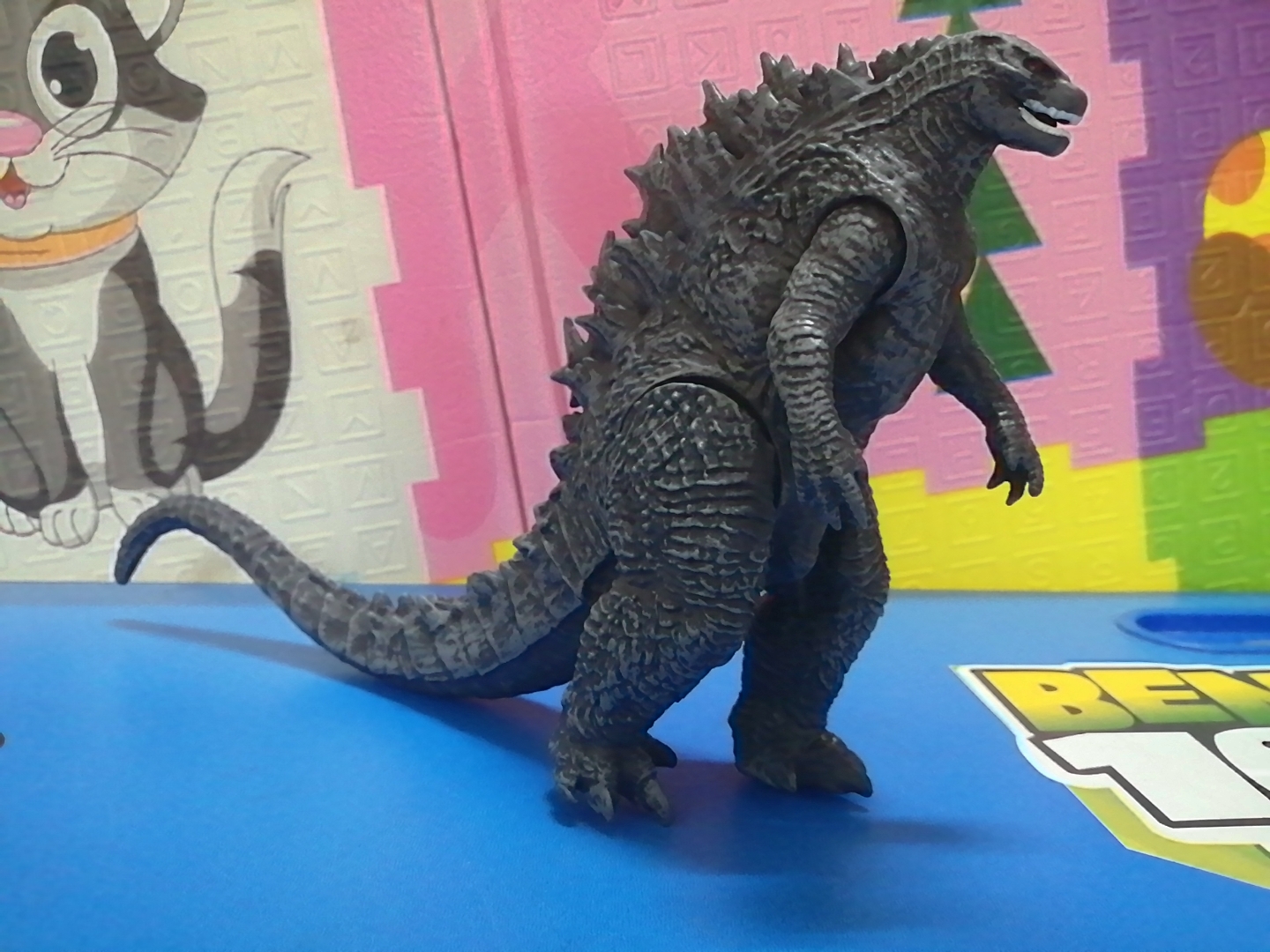 Mô hình Godzilla 2019 ( màu xám ) 30x15 cm ( King of the Monsters - MonsterVerse )