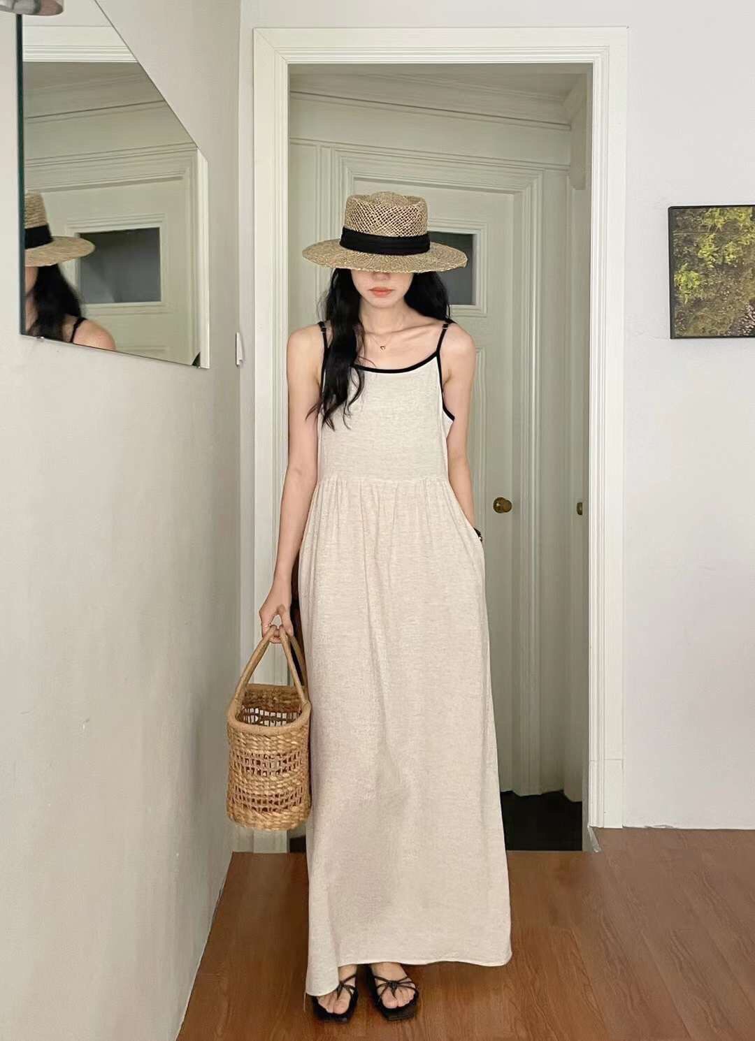 Đầm hai dây phối viền freesize - Lyn's Closet