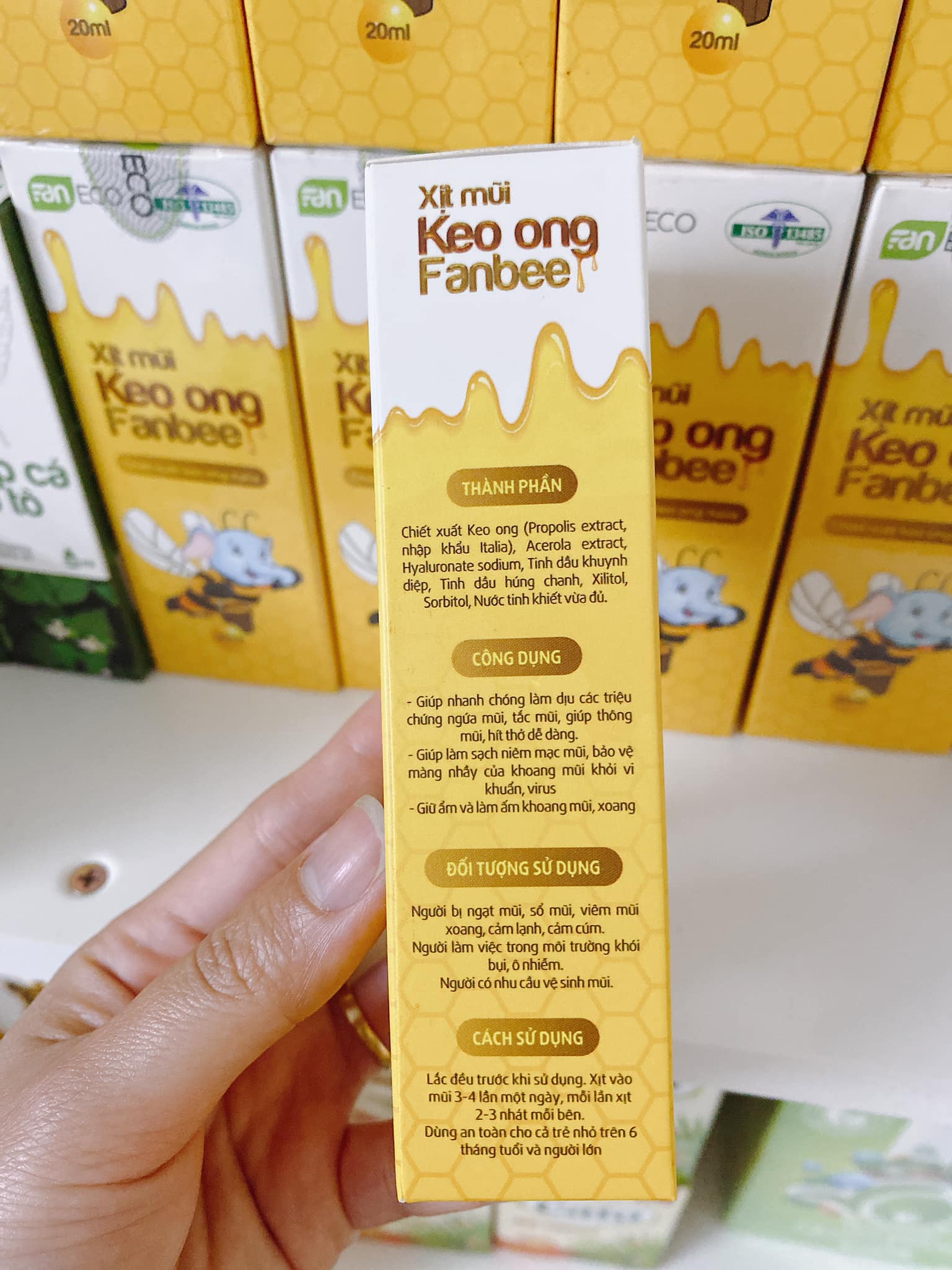 Xịt mũi keo ong Fanbee