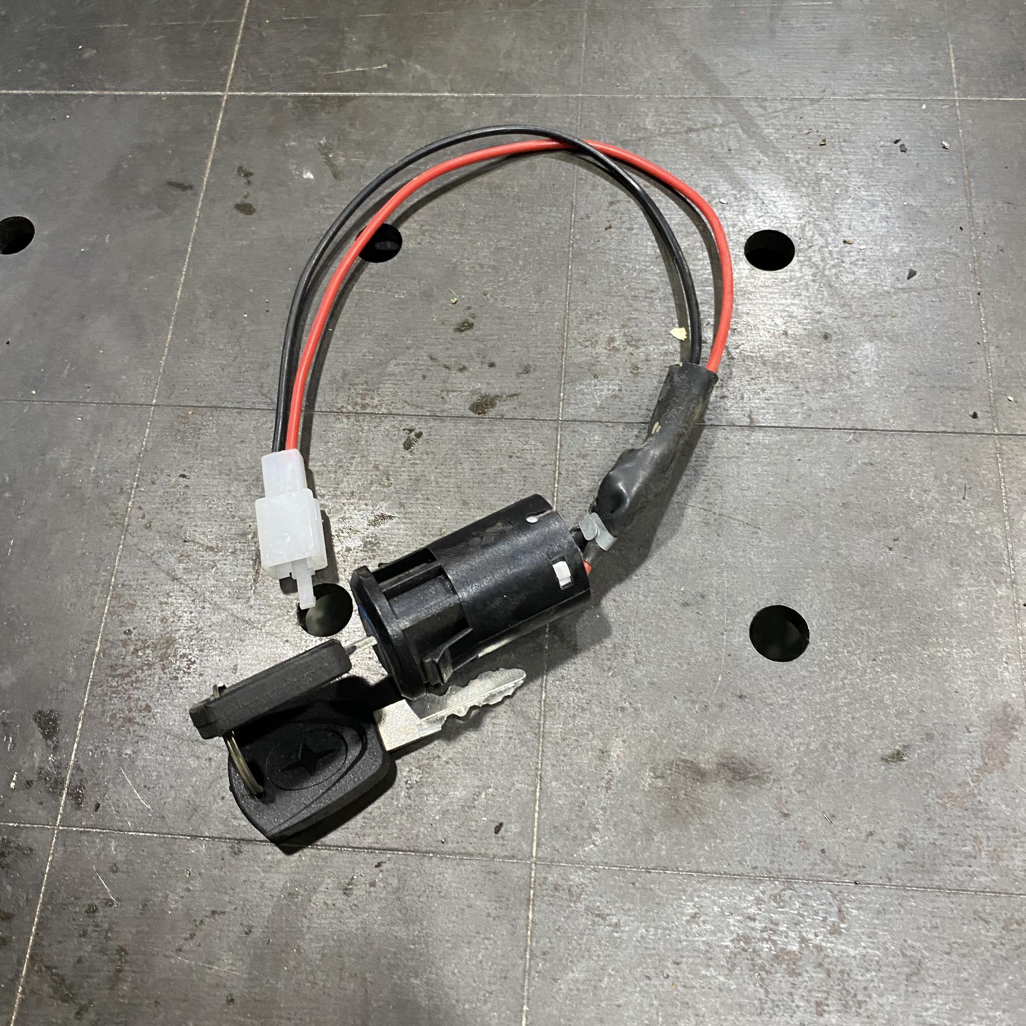 Ổ Khóa Xe Đạp Điện