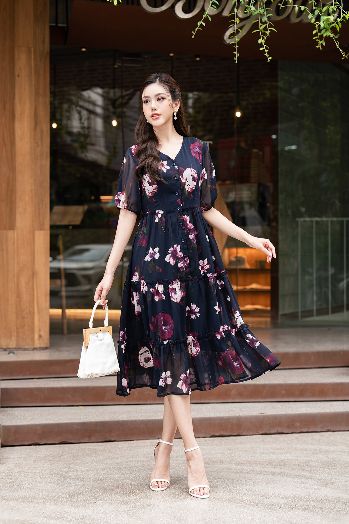 Đầm maxi lamer cổ tim hoa l63m21h061