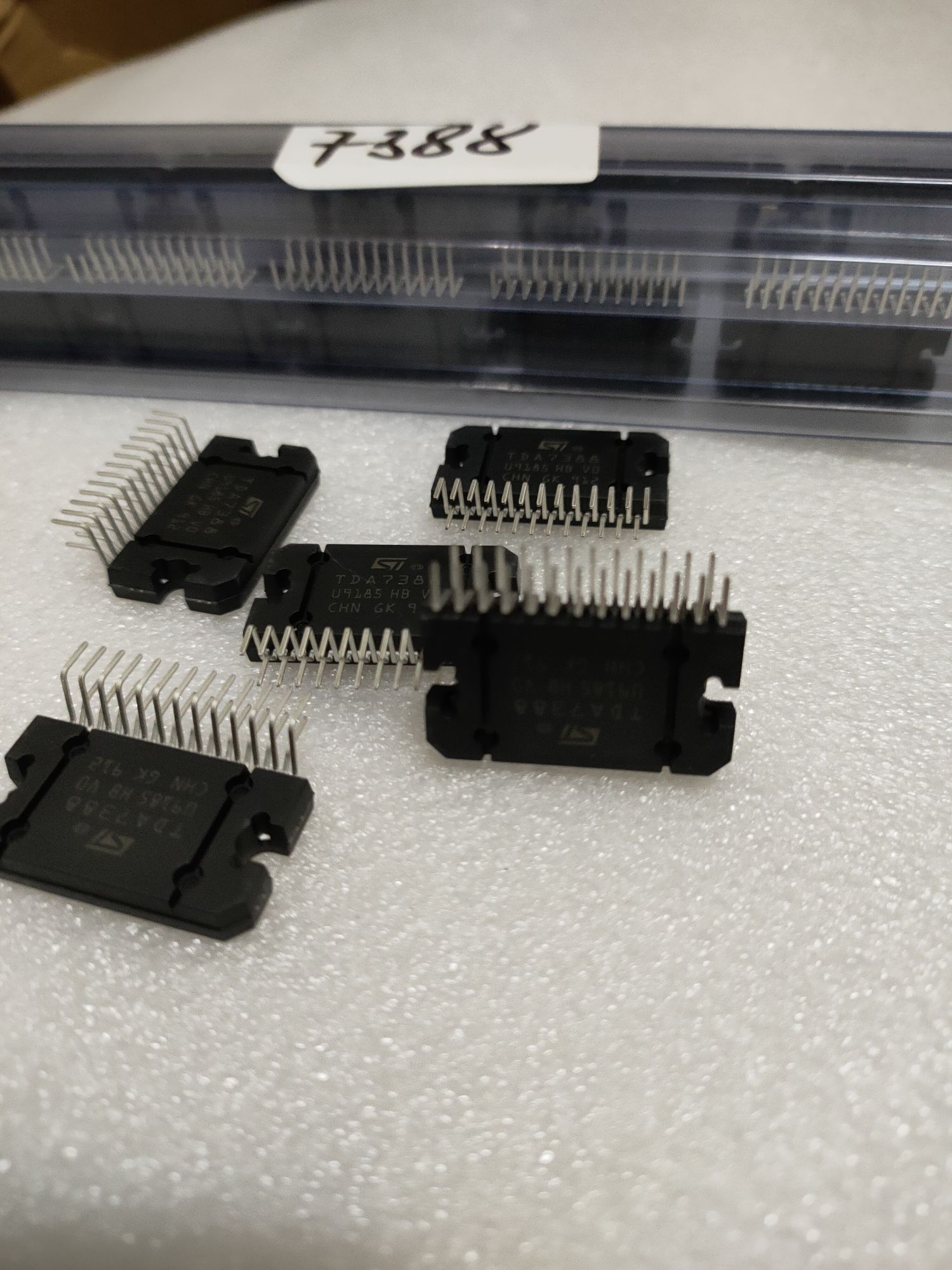 IC Công suất TDA 7388 giá 1 con
