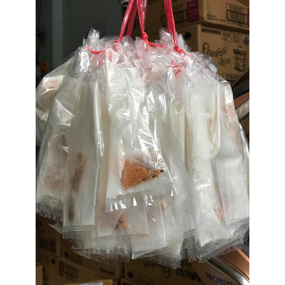 1 Xâu bánh tráng muối hành phi Tây Ninh (13 Bịch)