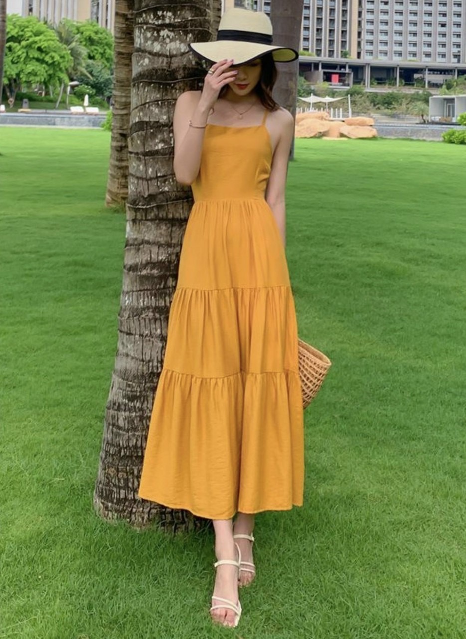 Đầm maxi vàng đan dây sau