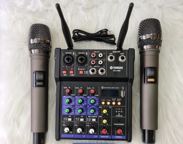 Bàn Mixer G4 live stream được hỗ trợ màn hình LED có bluetooth kiêm 2 mic không dây tiện cho oto loa kéo và các loa khác