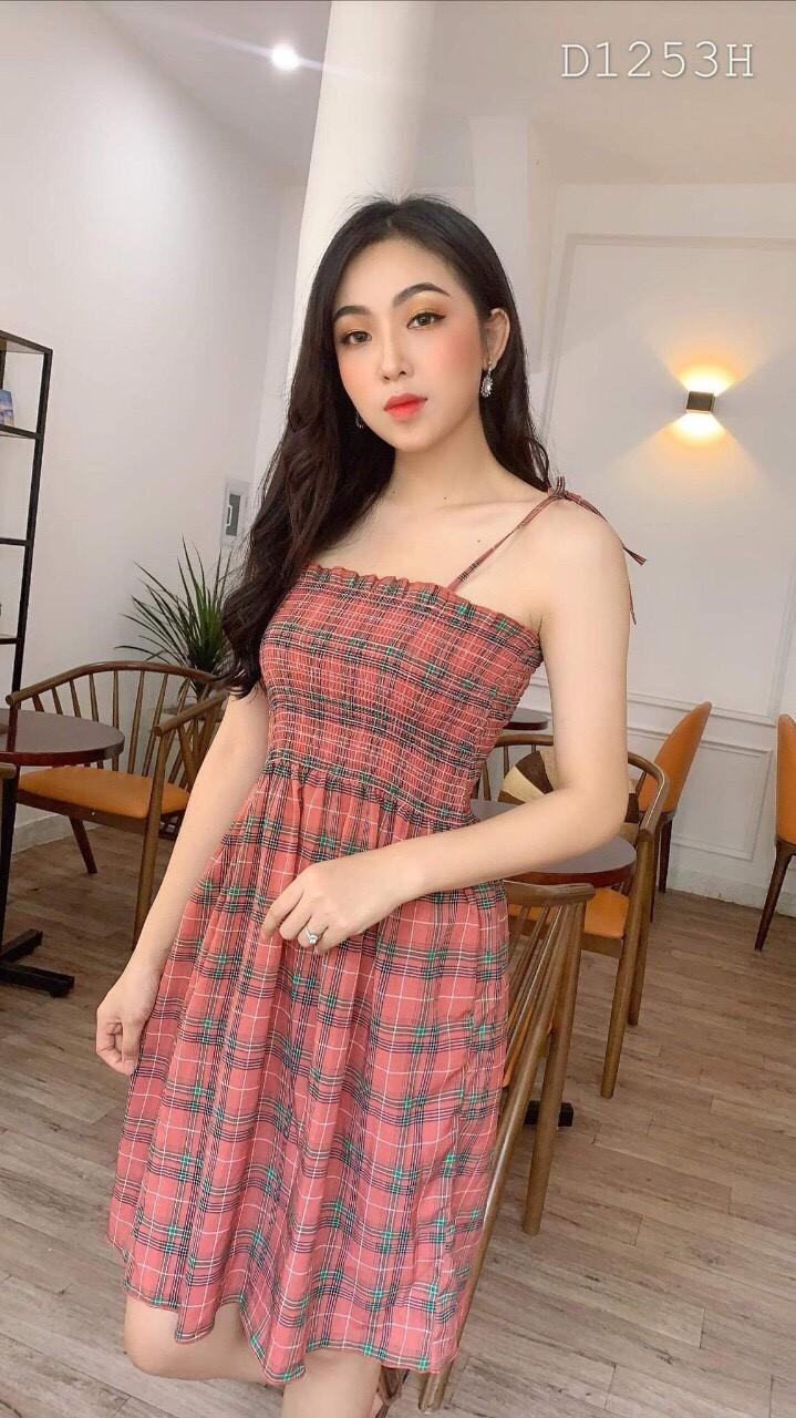 Set đầm caro hai dây dễ thương SKU MTSQH38