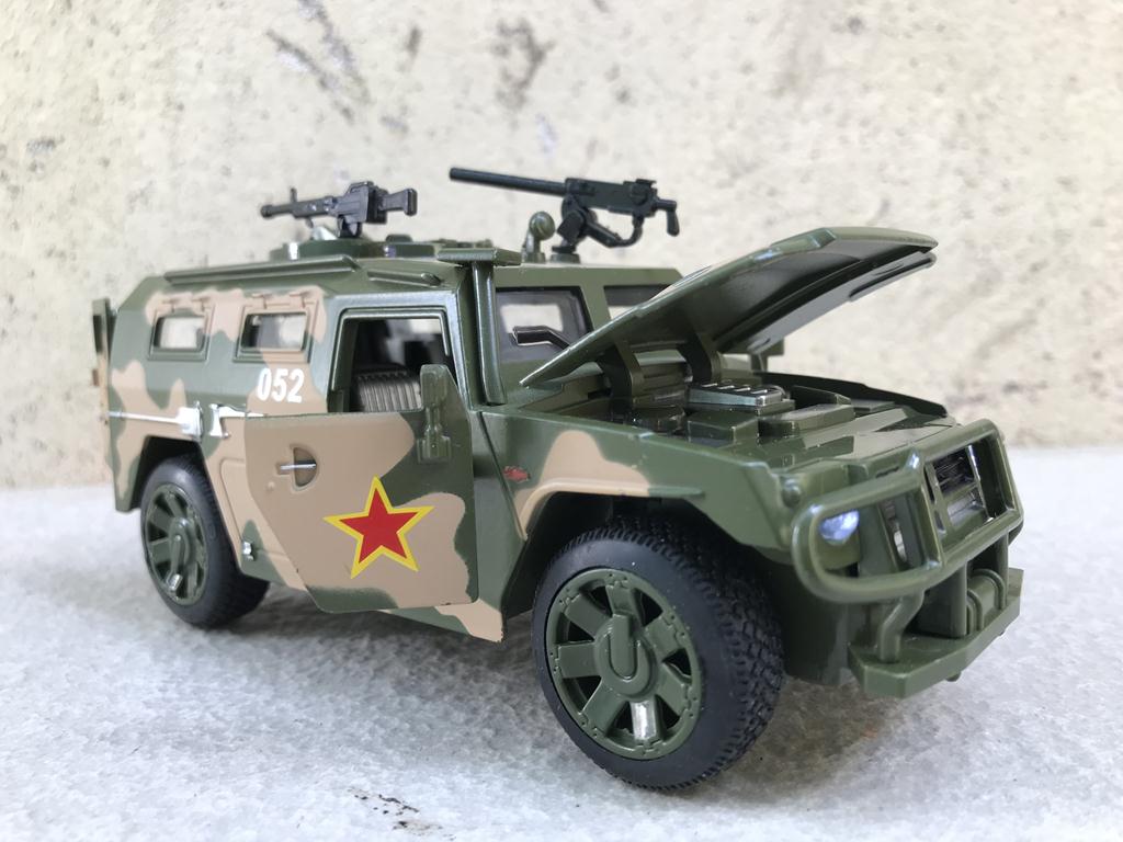 Mô hình xe Quân sự Tiger 1:32
