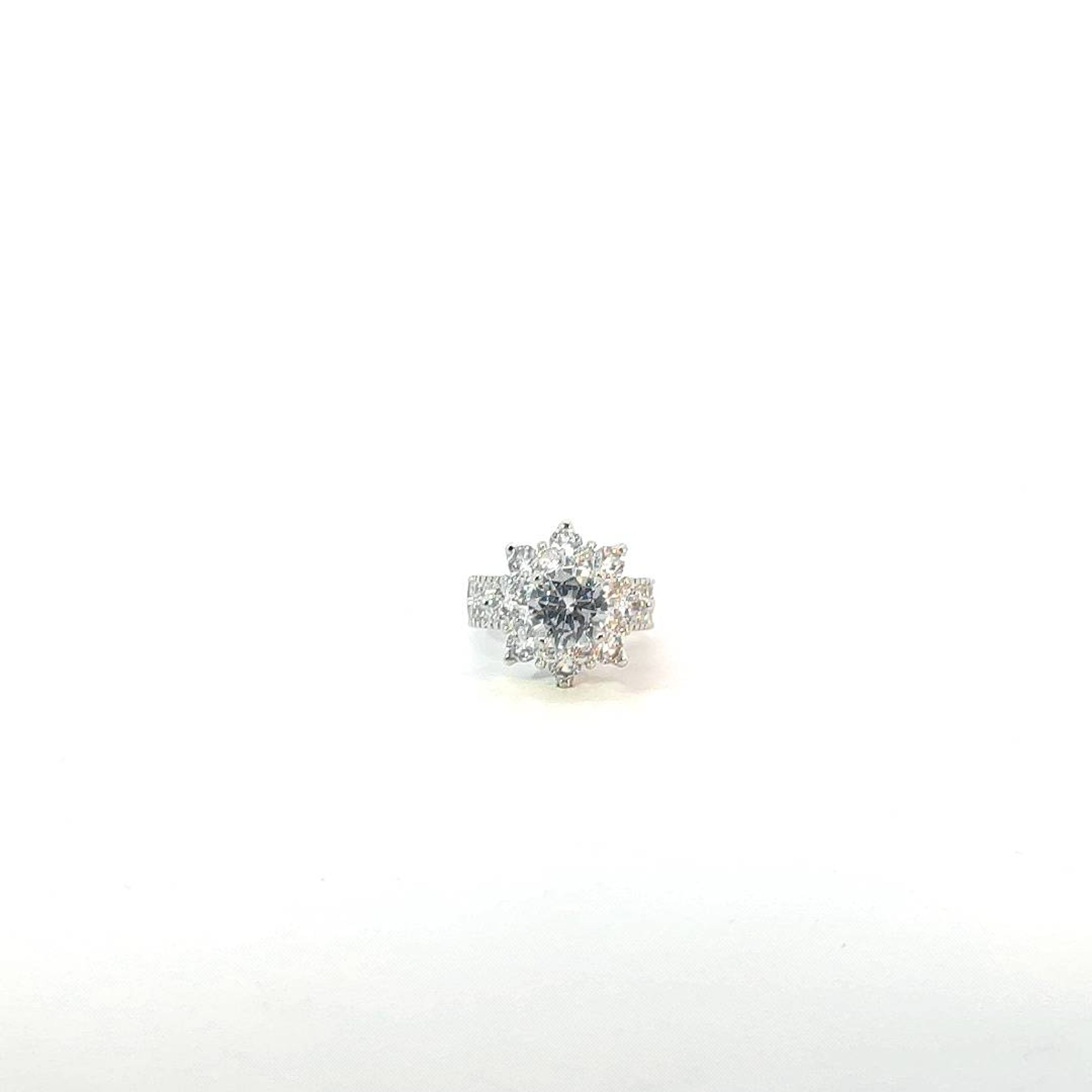 [HCM]Nhẫn nữ UHA mạ vàng 18K N454157