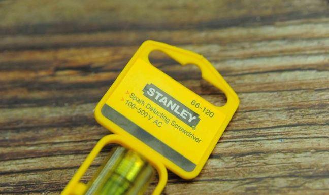 Bút thử điện Stanley 66-120 17.8cm (Vàng)