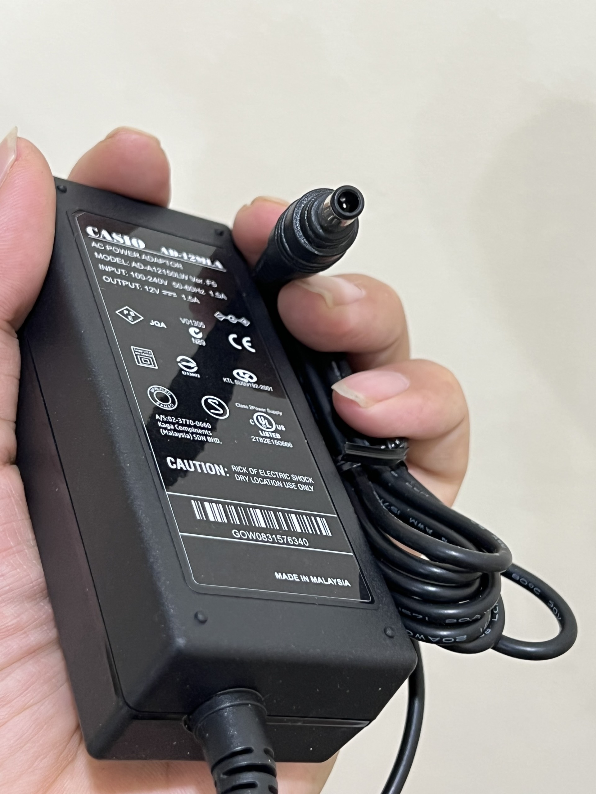nguồn đàn casio 12v 1500ma chân kim